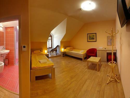 Hostal Penzion U Bohu?a