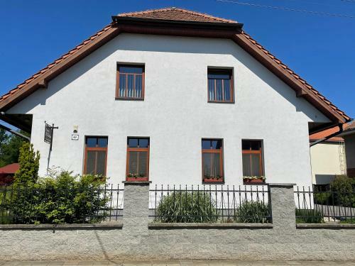 Hostal Penzion U Bohu?a