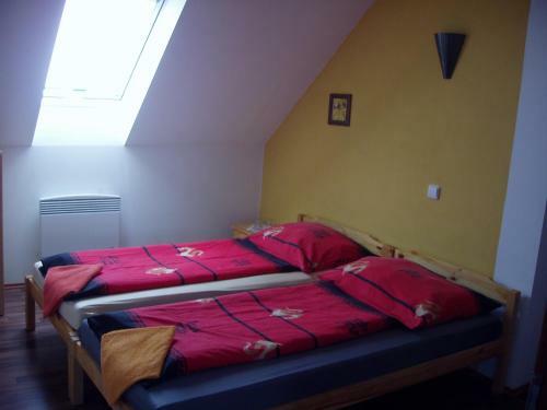 Hostal Penzion Orion Hovorany