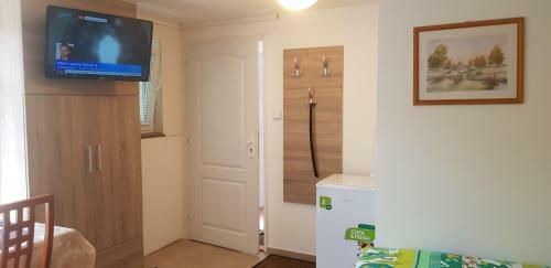Hostal Apartm�n Koi