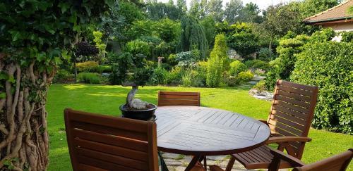 Hostal Apartm�n Koi