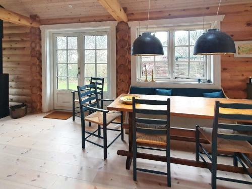 Holiday Home Dronningm�lle Viii