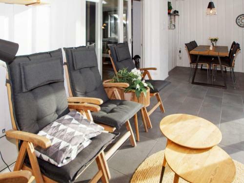 Three-bedroom Holiday Home In Hemmet 5