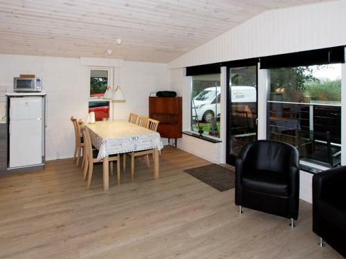 Three-bedroom Holiday Home In Hemmet 67