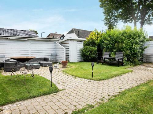 Holiday Home Faxe Ladeplads III