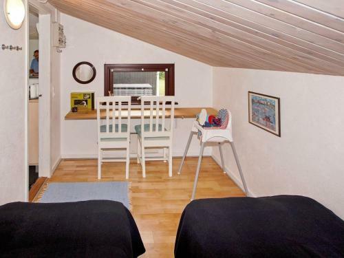 Three-bedroom Holiday Home In Hemmet 7