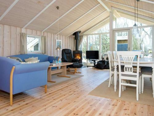 Three-bedroom Holiday Home In Hemmet 10