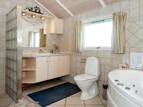 Three-bedroom Holiday Home In Hemmet 10