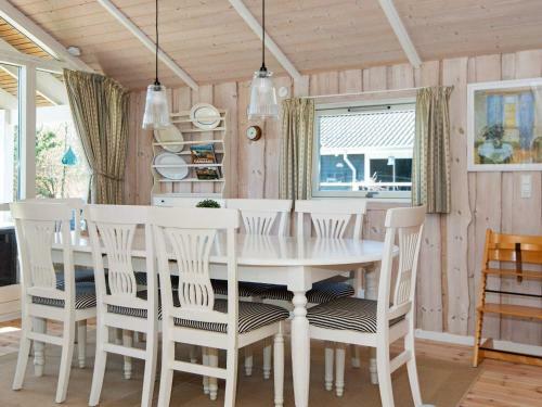 Three-bedroom Holiday Home In Hemmet 10