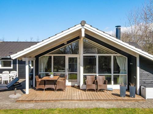 Three-bedroom Holiday Home In Hemmet 10