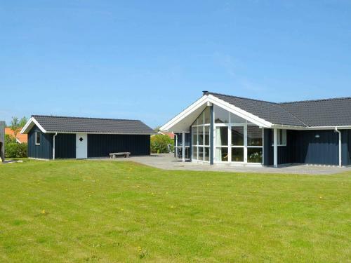 Three-bedroom Holiday Home In Hemmet 11