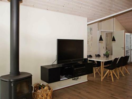 Three-bedroom Holiday Home In Hemmet 11