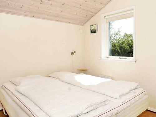 Three-bedroom Holiday Home In Hemmet 11