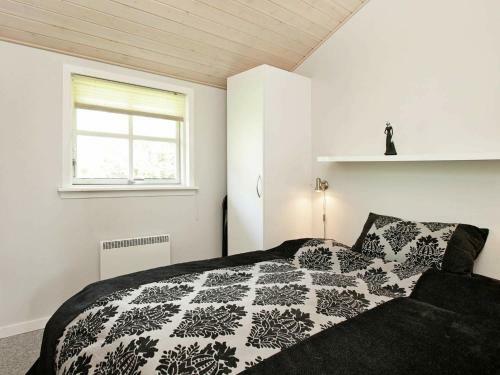 Three-bedroom Holiday Home In Hemmet 39