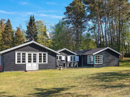 Holiday Home F�revejle X
