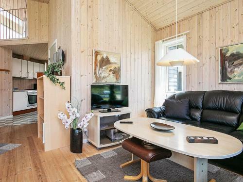 Three-bedroom Holiday Home In Ulfborg 6