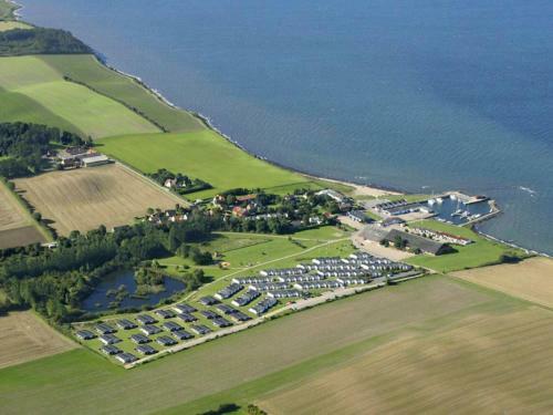 Two-bedroom Holiday Home In Tranek�r 3