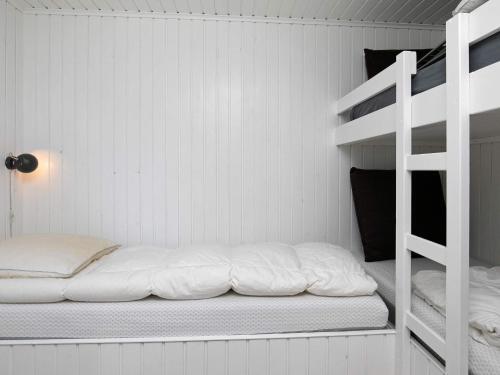 Holiday Home L�kken Cvii
