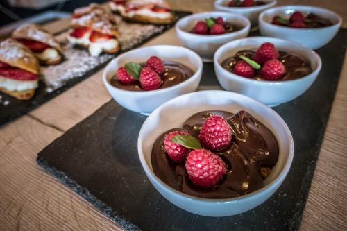 Hostal Hotel Wellness Cosmos