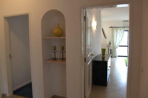 Alto Club Apartments
