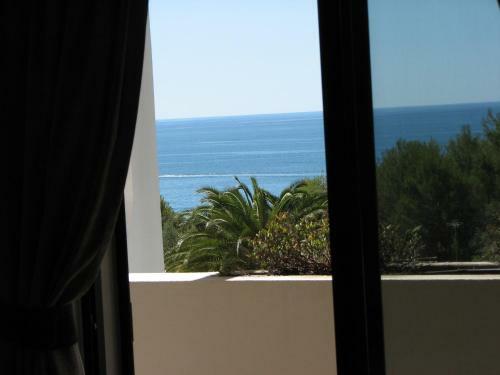 Alto Golf Apartments