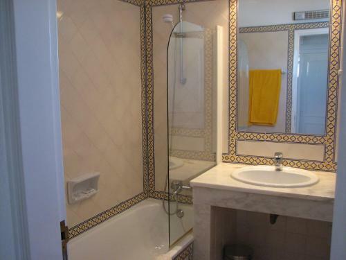Alto Golf Apartments