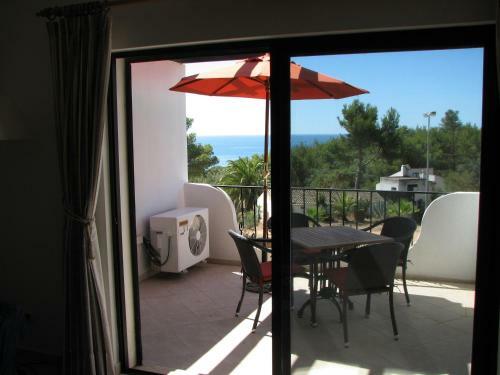Alto Golf Apartments