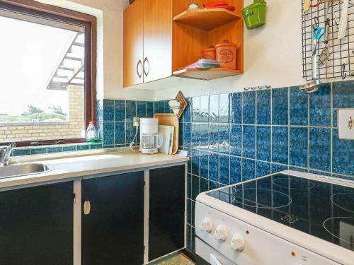 Three-bedroom Holiday Home In Ringk�bing 2