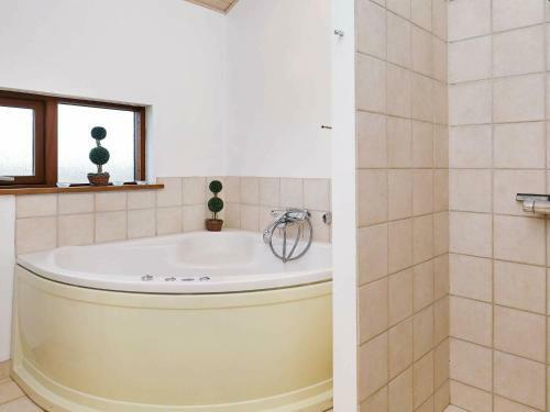 Three-bedroom Holiday Home In Ulfborg 27
