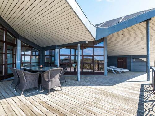 Holiday Home Fan� Cliii