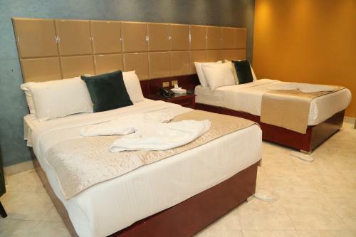 Grand Nile Royal Hotel At Nile Plaza