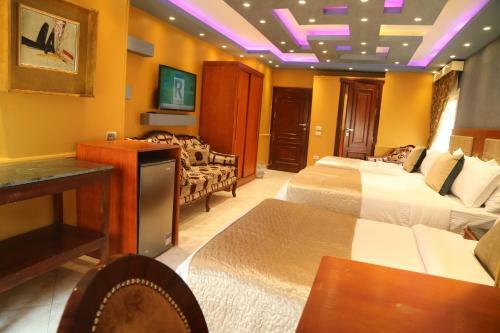Grand Nile Royal Hotel At Nile Plaza