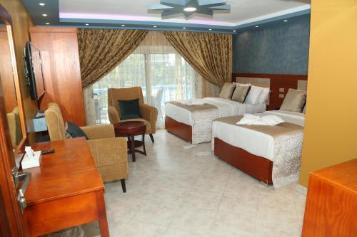 Grand Nile Royal Hotel At Nile Plaza