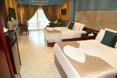 Grand Nile Royal Hotel At Nile Plaza