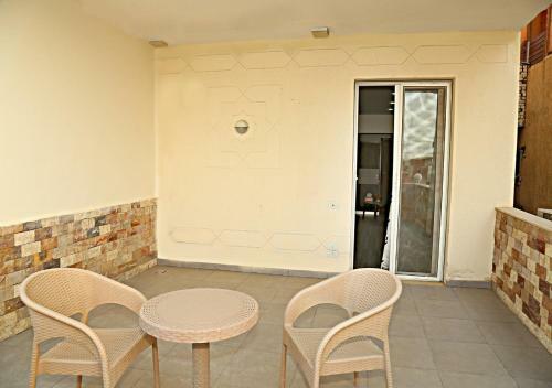 Hostal Pyramids Shadow Guest House