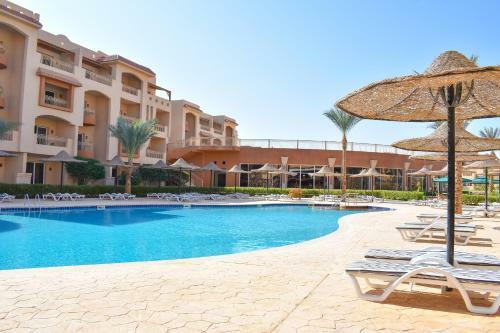 Hotel Parrotel Lagoon Resort