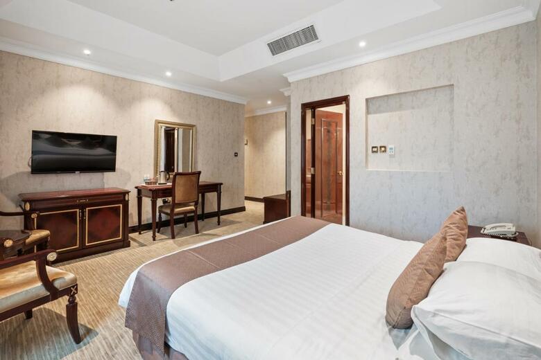 Chairmen Hotel