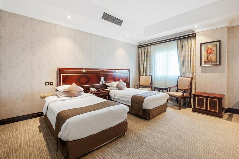 Chairmen Hotel
