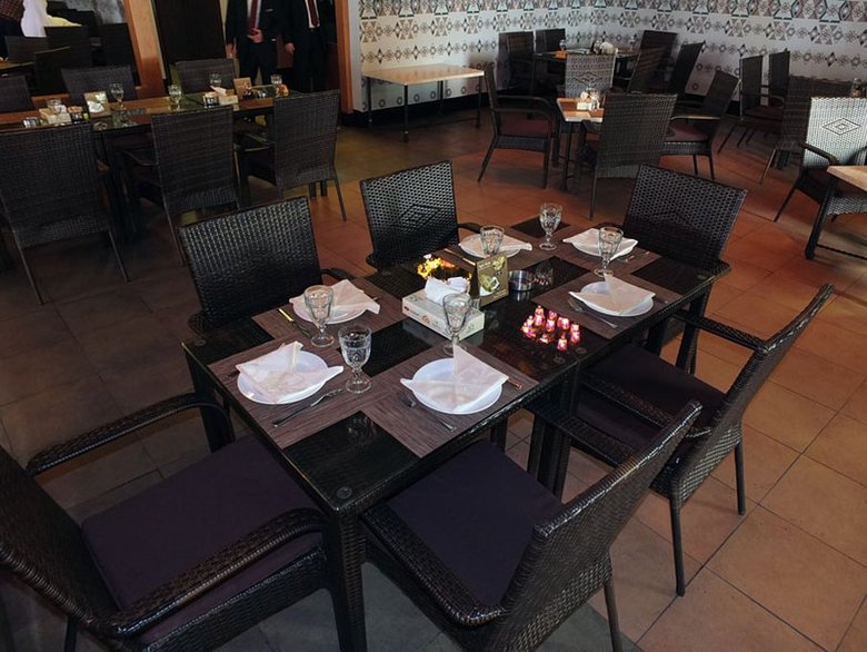 Al Bustan Hotel
