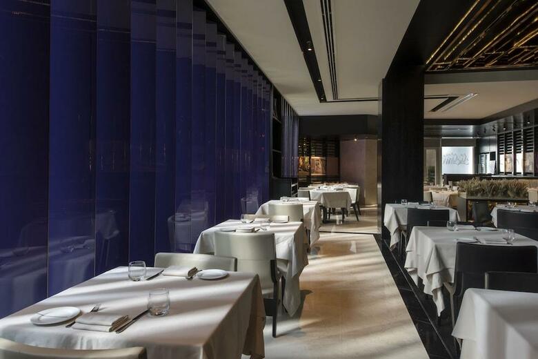 W Doha Hotel & Residences