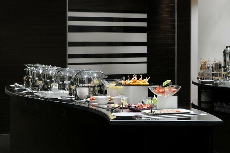 Hotel Ramada Encore Doha