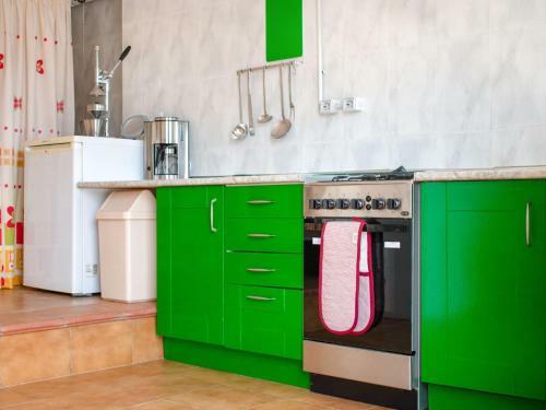 Charming Apartment In Alcaucin With Garden