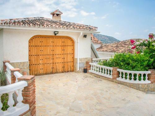Charming Apartment In Alcaucin With Garden