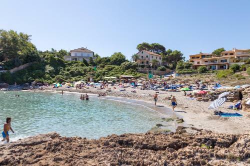 Villa Manresa, En Playa Manresa