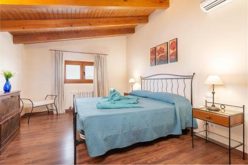 Charming Countryside Villa With Pool In Alcudia