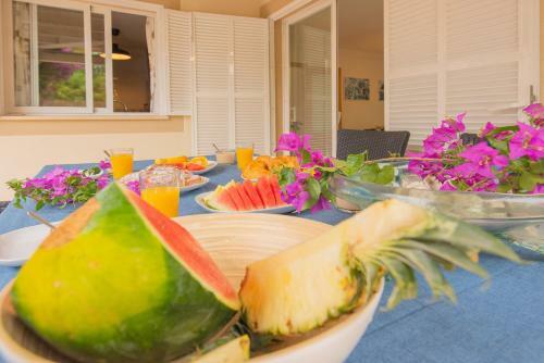 Atzavara Lakeside & Beach House