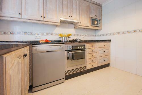 Atzavara Lakeside & Beach House