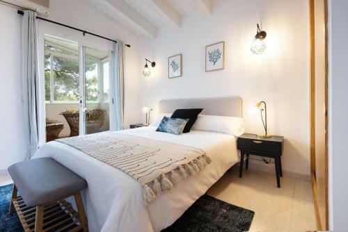 Atzavara Lakeside & Beach House