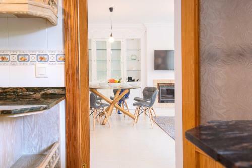 Atzavara Lakeside & Beach House