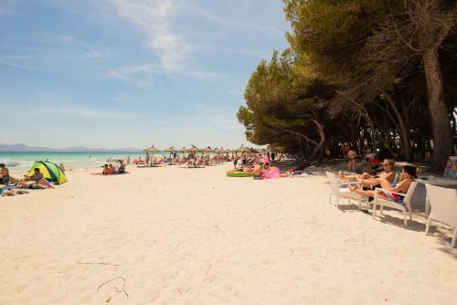 Atzavara Lakeside & Beach House